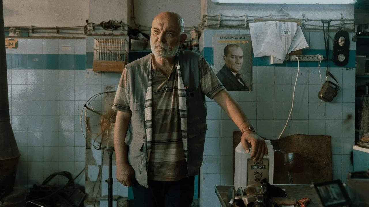 Người Bị Bỏ Rơi Full