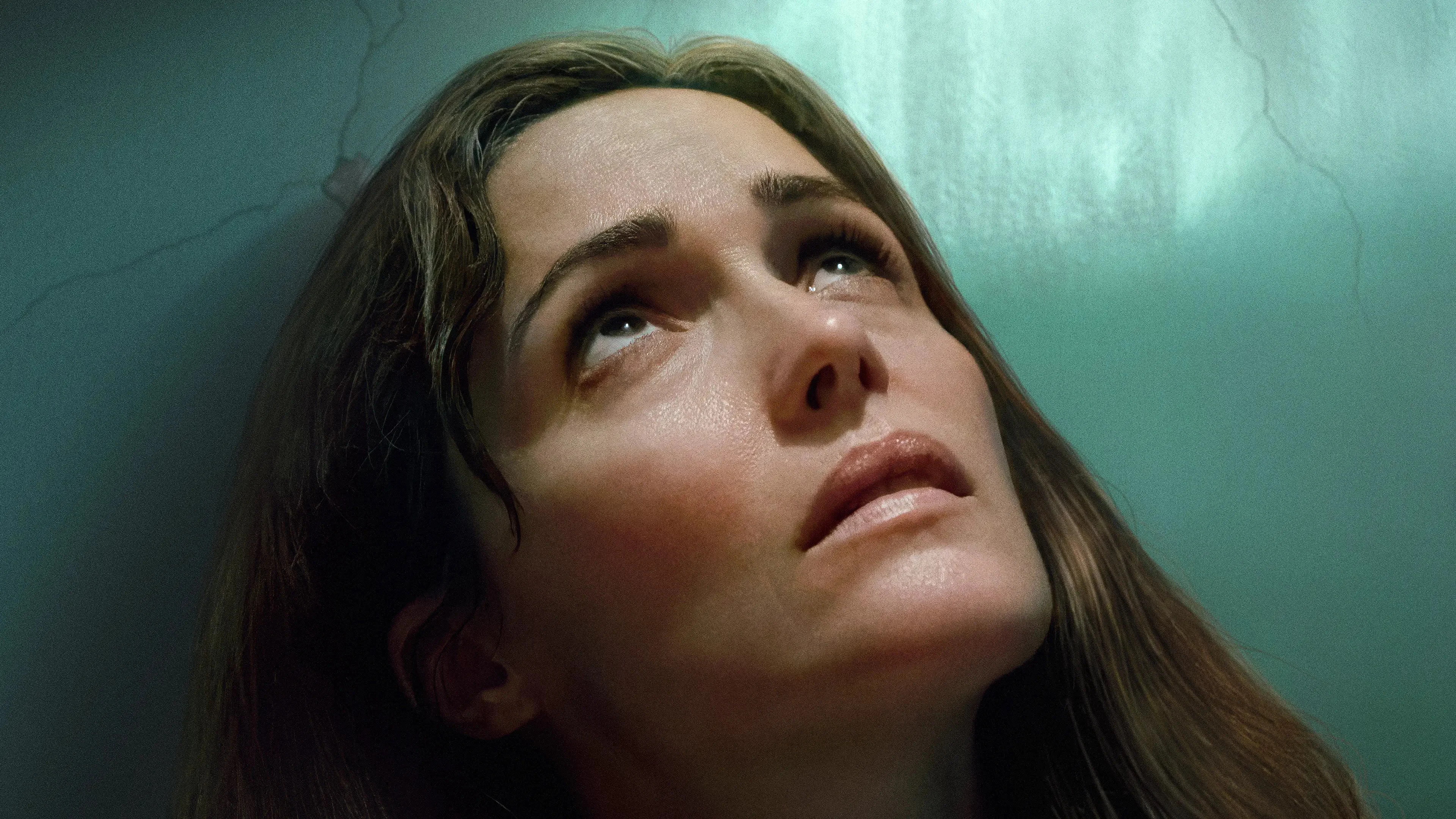 Nếu Tôi Có Chân, Tôi Sẽ Đá Cô Full