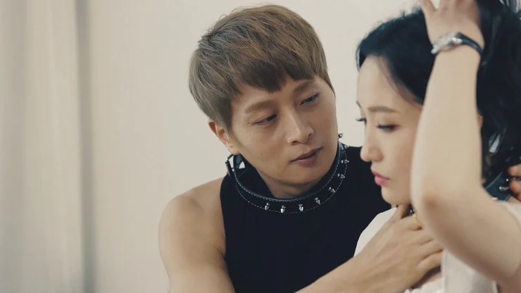 Nữ Thư Ký Riêng Xinh Đẹp 